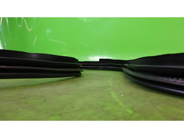 Уплотнительная резина (на дверях) Infiniti Q30