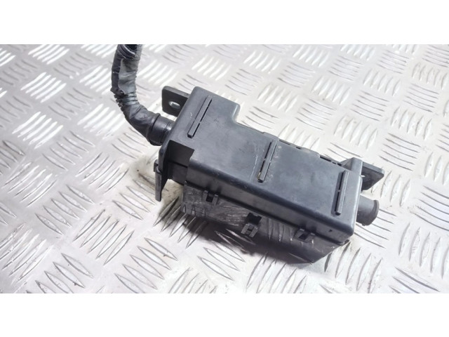 Pojistková skříňka 0K53A67BX1 KIA Sorento 2006