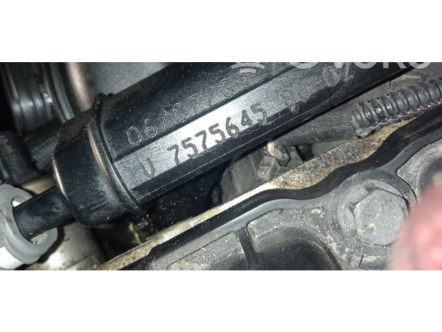 Vstřikovací lišta V75756458002, V757564580-02   Citroen C3 Picasso     