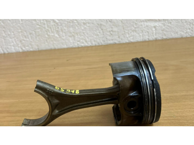 Píst 089203, D5918 BMW 5 F10 F11 pro benzínový motor