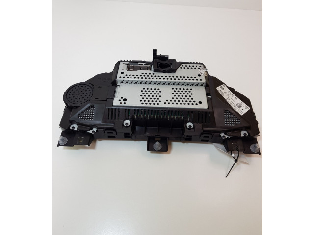 Přístrojová deska Volkswagen Touareg II 2012 7P6920981