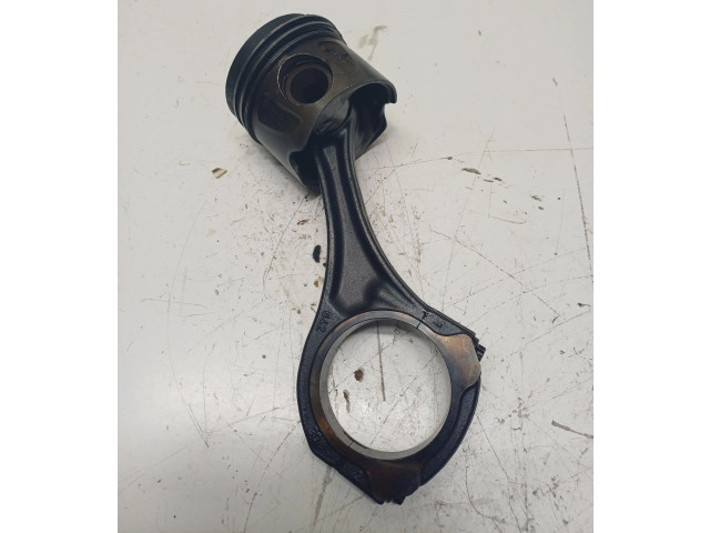 Píst 8340E Mercedes-Benz E W211