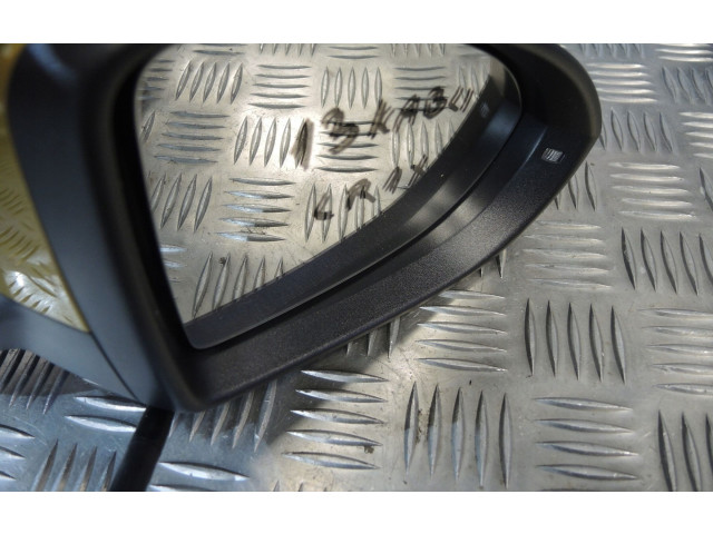 Зеркало электрическое Volkswagen Golf VII 2013 - 2019 года