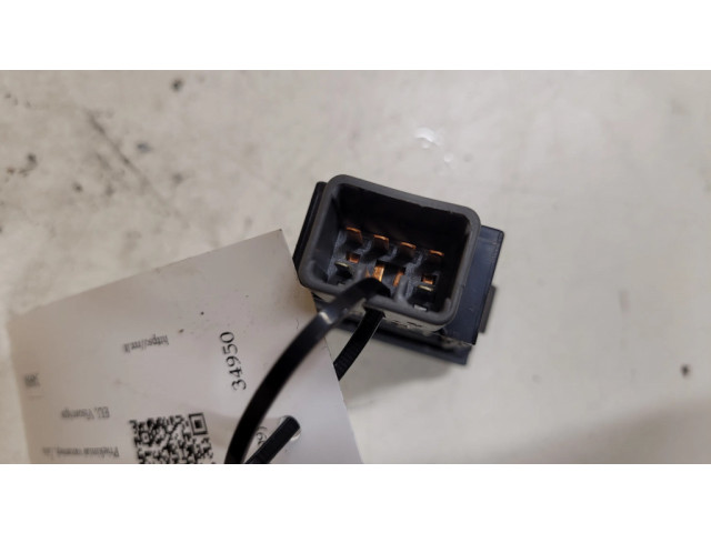 Включатель обогрева стекла с помощью электричества