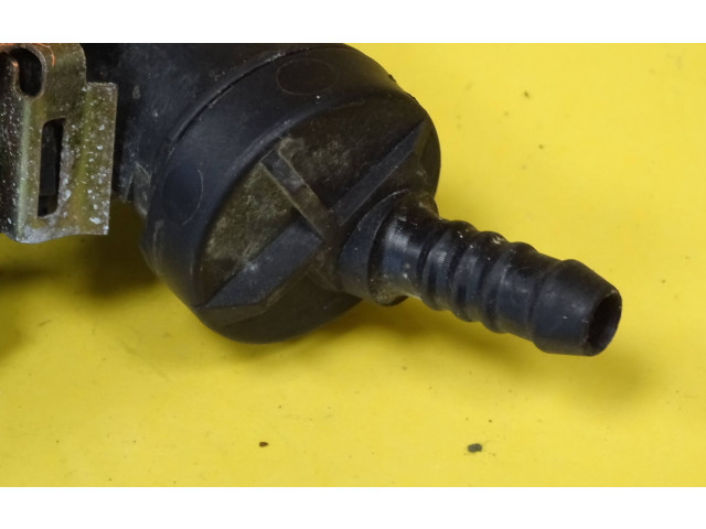 Топливная рампа 030906031E, 030133319L   Volkswagen Polo III 6N 6N2 6NF  