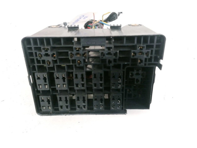 Блок предохранителей  8220108154, 82201-08154   SsangYong Rexton    