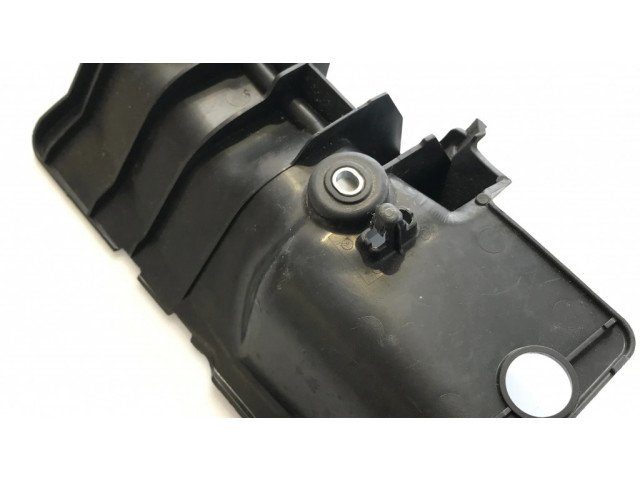 Другая деталь салона