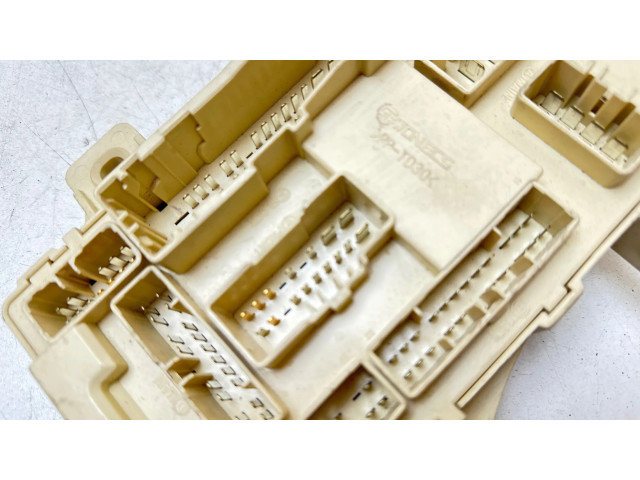 Блок предохранителей 919502H500, 919501H510 KIA Ceed