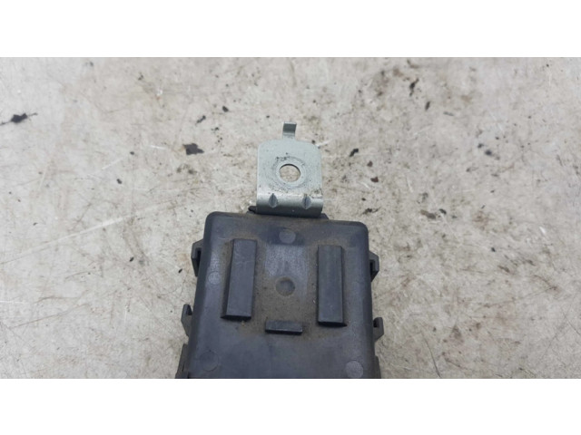 Блок управления 88205AE000, X1T147271M Subaru Legacy