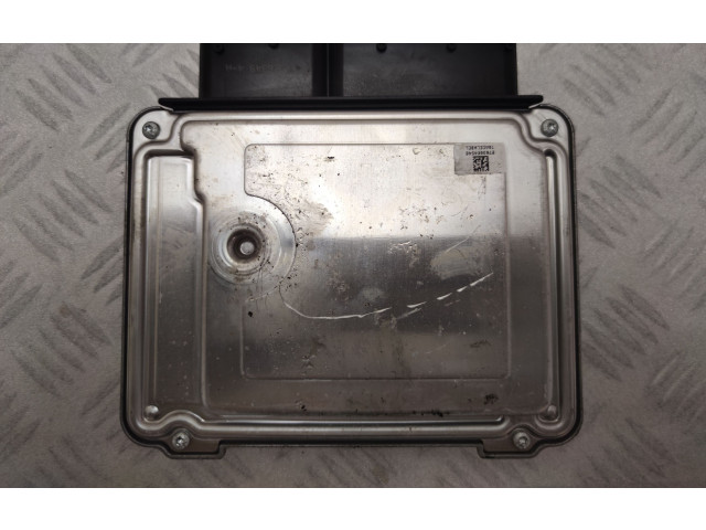 Řídící jednotka 03G906021PE Volkswagen Caddy 2005