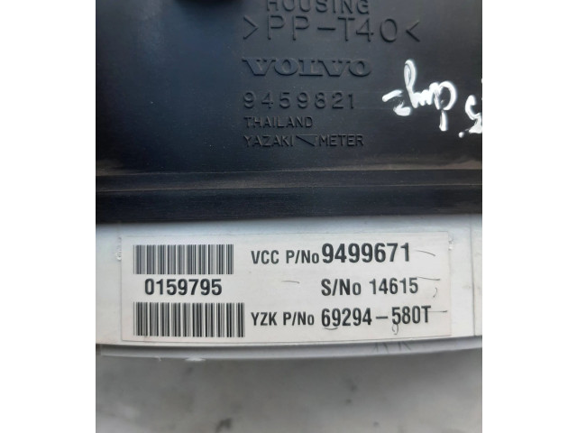 Панель приборов 9459821, 9499671   Volvo V70       