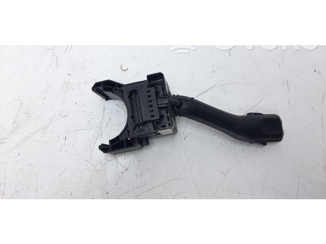 Ручка стеклоочистителей 4BO953503H   Audi A3 S3 8L