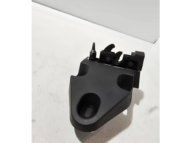 Замок багажника     Renault Trafic II (X83) 2002 - 2014 года