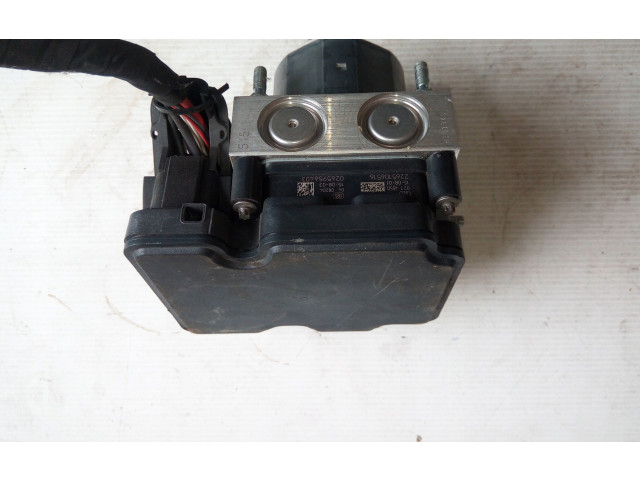 Блок АБС 8200846463, 79B02AA Dacia Duster - года