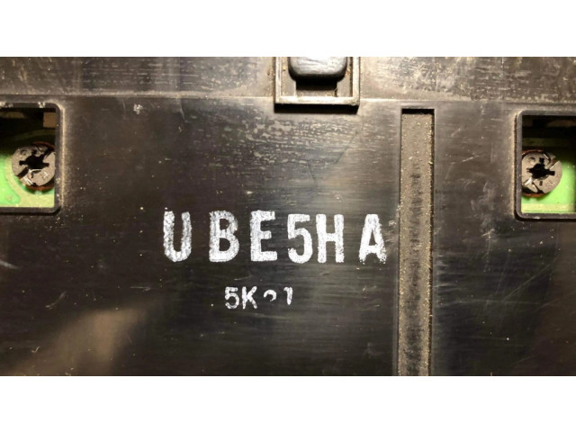 Блок управления климат-контролем UBE5HA, 5K21 Mazda 323
