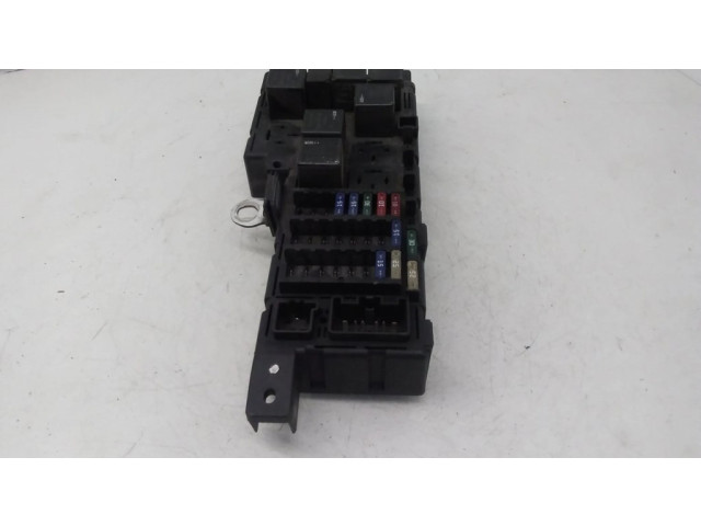 Блок предохранителей 8678449, 518788104 Volvo XC70