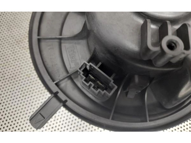 Вентилятор печки 1K1819015 Volkswagen Caddy