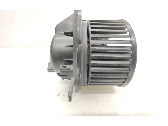 Вентилятор печки Volkswagen Caddy