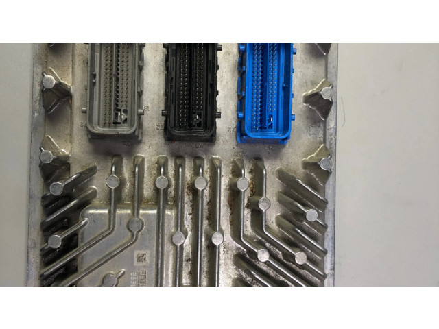 Блок управления двигателя 12673676, 848032280 Chevrolet Camaro