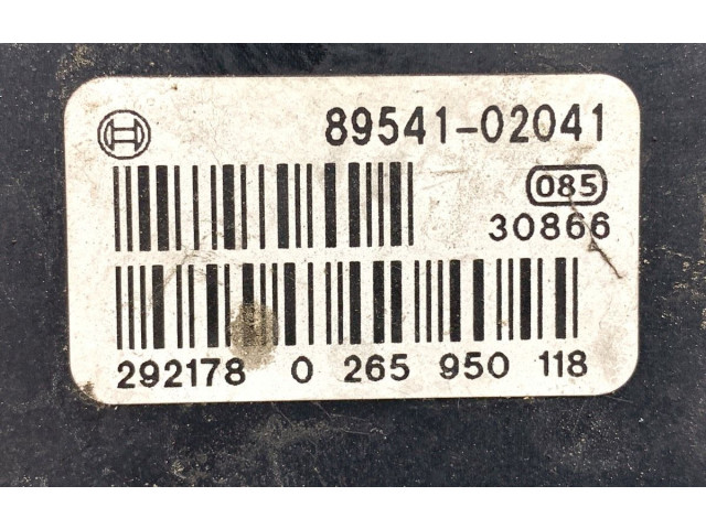 Блок АБС    Toyota  Corolla Verso E121  2001 - 2004 года