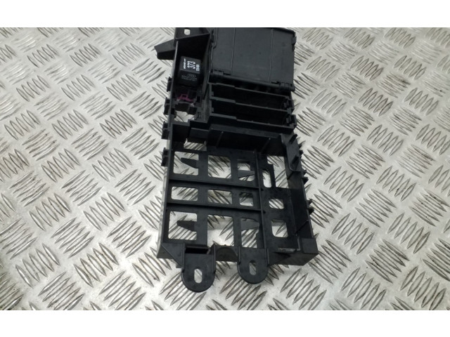 Pojistková skříňka 4F0971845 Audi A6 S6 C6 4F 2006