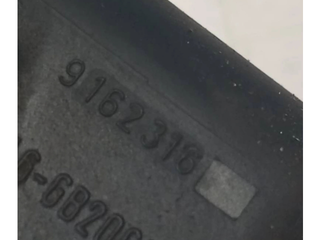 Блок предохранителей 9162316, GB820 Volvo V70