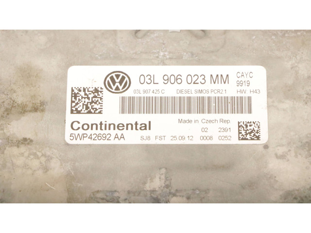 Řídící jednotka 03F906070L, 5WP44790   Volkswagen Caddy 2012