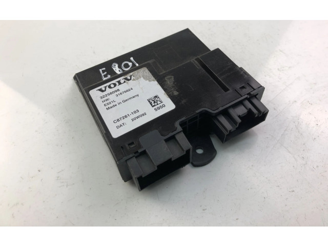 Блок управления 32256098 Volvo XC90