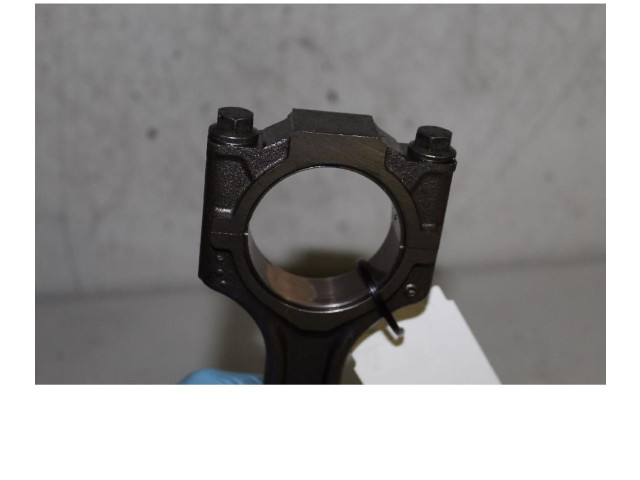  Поршень с шатуном 940C1000   Fiat 500L  