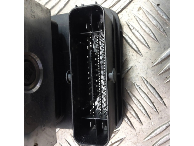 Jednotka ABS 6878051, 6878050   BMW X1 F48 F49 2016