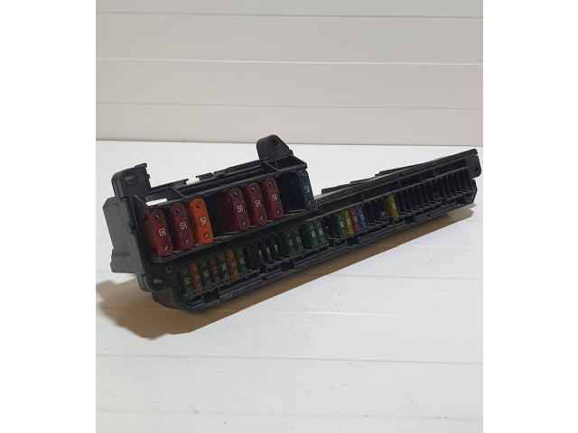 Блок предохранителей 25613290, 5114693245201   BMW 5 E60 E61    