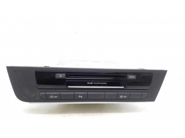 Радио/ проигрыватель CD/DVD / навигация