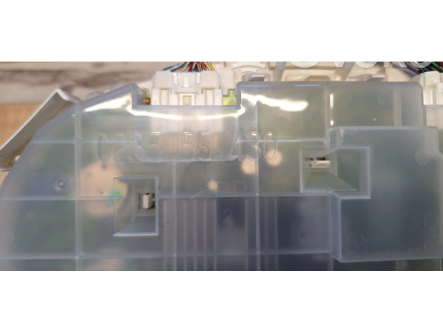 Přístrojová deska Mazda 5 2006 023555430