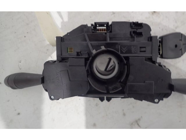 Ручка поворотов/ фонарей    Citroen C3   для двигателя KF01