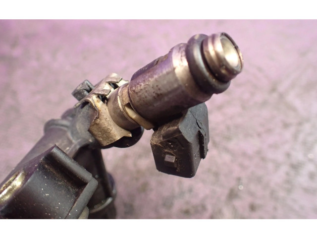 Vstřikovací lišta 3219018301, 3219018301 Fiat Punto (188) 188A4000