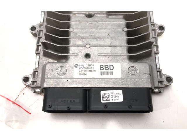 Блок управления двигателем ECU