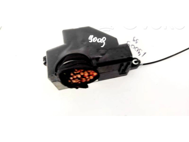 Блок предохранителей Skoda Octavia Mk2 (1Z)