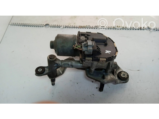 Двигатель стеклоочистителей