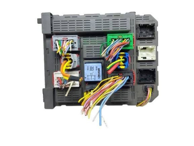 Pojistková skříňka 9648723680 Peugeot 607 2005