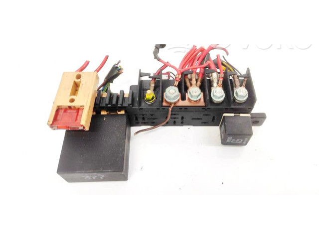 Блок предохранителей  8L0941822A, 896083000   Audi A6 S6 C5 4B    