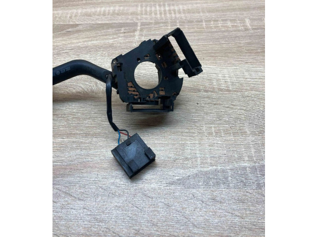 Ручка стеклоочистителей 1H6953503AB   Volkswagen PASSAT B4