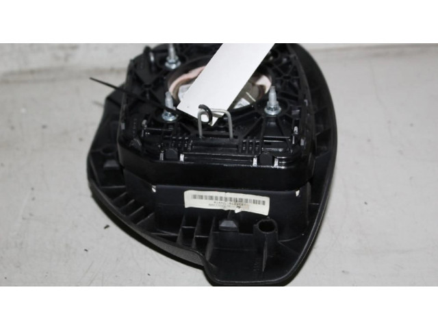 Подушка безопасности водителя Dacia Duster