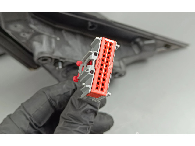 Зеркало электрическое KIA Sorento 2015 - 2020 года