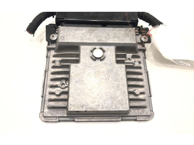 Блок управления двигателя 03F906070CQ Volkswagen Jetta VI