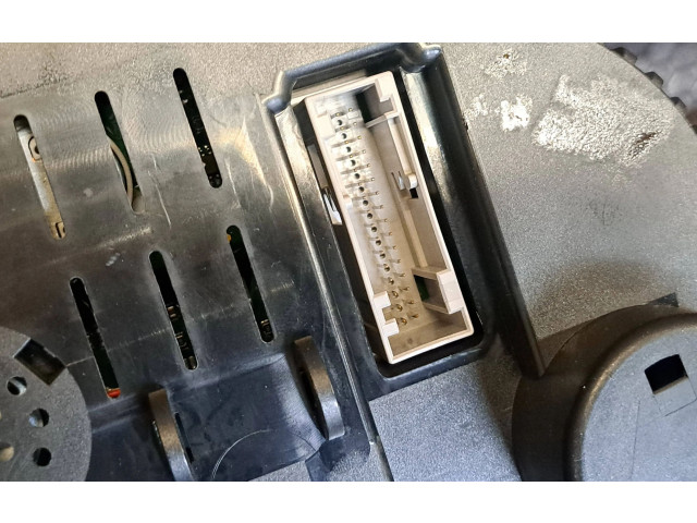 Панель приборов 4D0919882LX, 110308904043   Audi A8 S8 D2 4D       