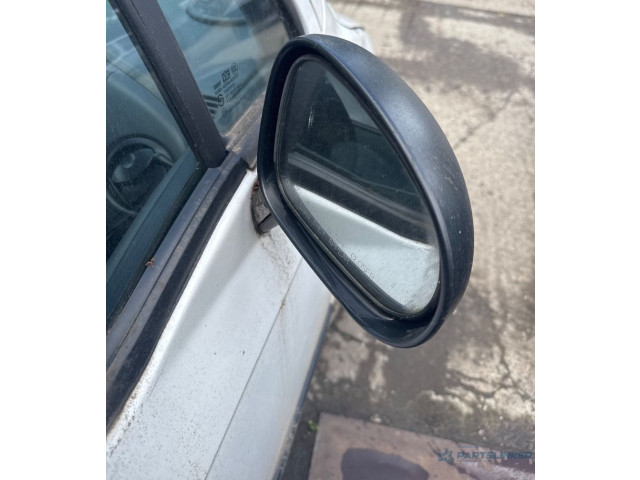 Зеркало (механическое)       Chevrolet Spark   -  года   