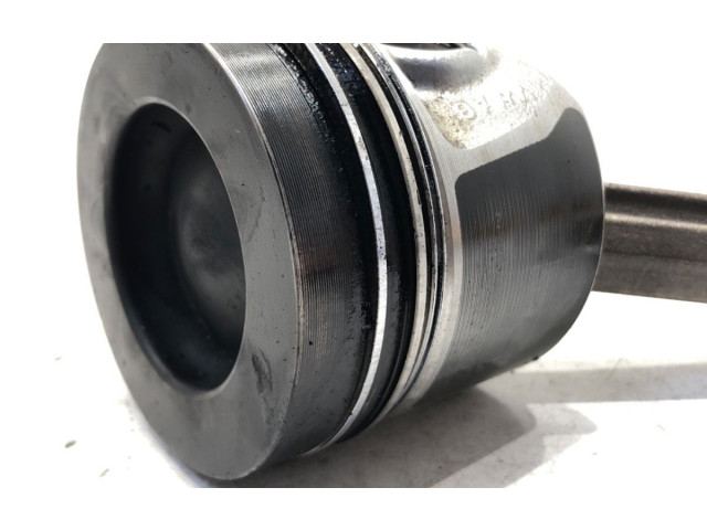  Поршень с шатуном  CAYC03LA  Skoda Superb B6 (3T)  