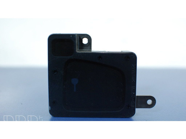 Радио/ проигрыватель CD/DVD / навигация