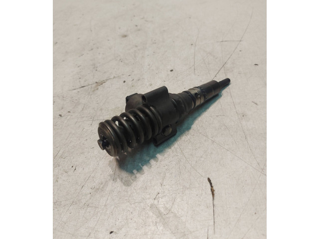 Форсунка 03G130073G    Volkswagen Golf Plus  BKD 