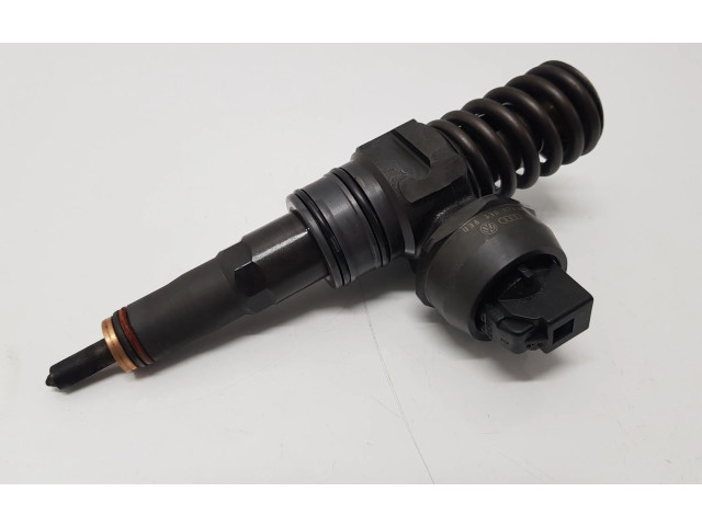 Vstřikovač 038130073BN Volkswagen Caddy BLS